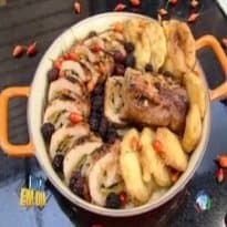 Lombo recheado de damasco com abacaxi por Edu Guedes