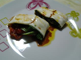 Manta de Mussarela de Búfala com Rúcula e Tomates Secos