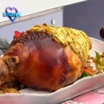 Paleta de Porco Coberta Com Pão do Mais Você