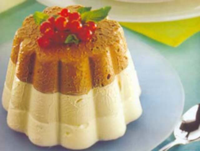 Semifredo gourmet de dois chocolates e caramelo