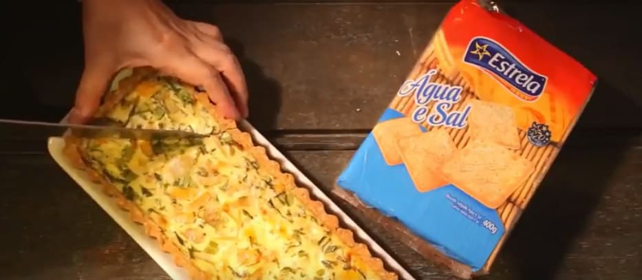 Torta de Cream Cracker com Recheio de Cascas e Talos