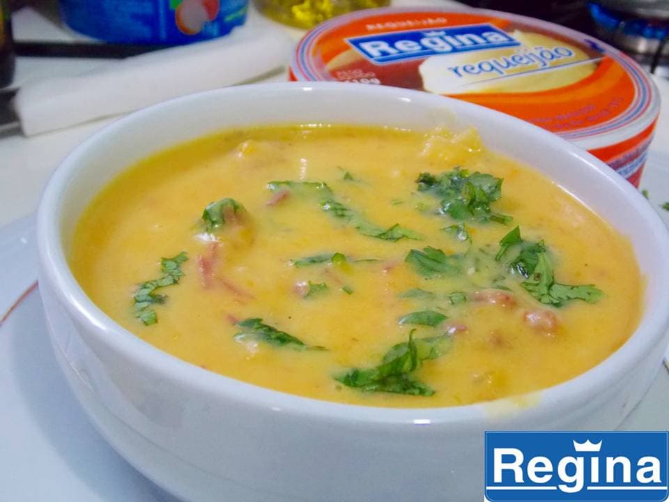 Sopa de Abóbora com Carne Seca Paineira e Requeijão
