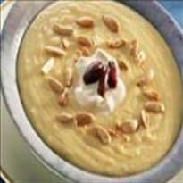 Doce de semolina com amêndoas e creme de leite