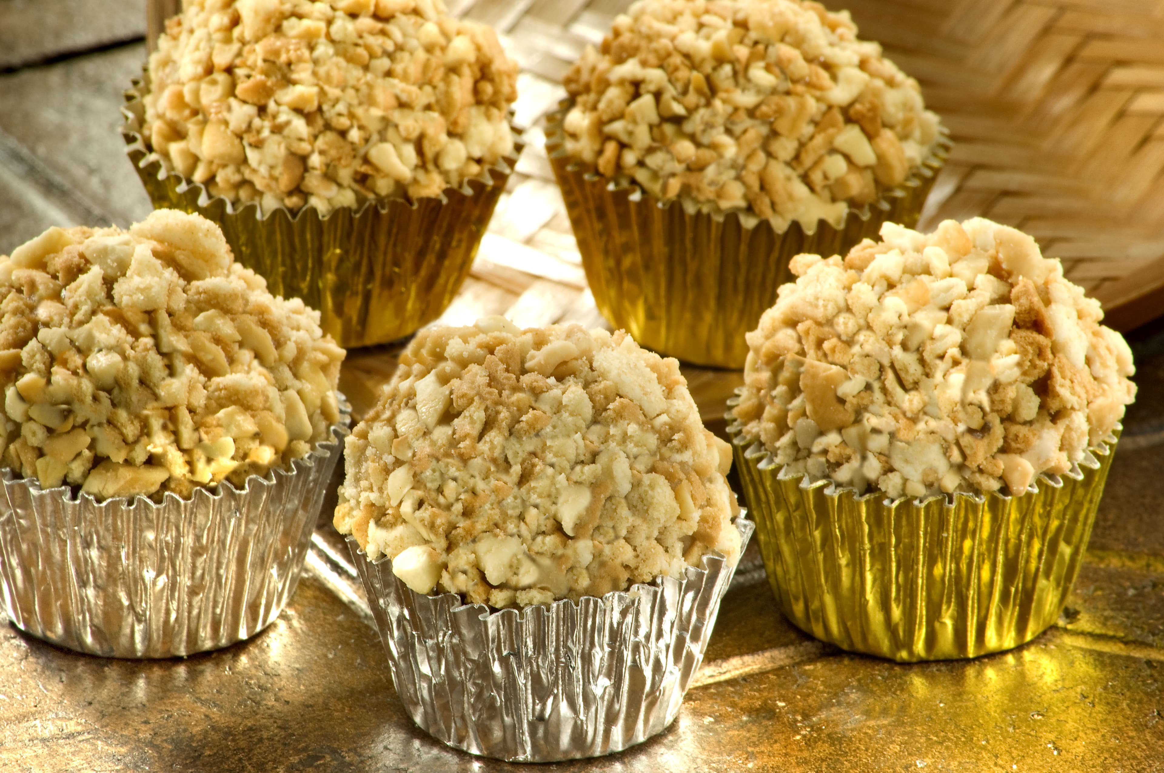 Docinho de Limão ou Goiabada com Castanha de Caju