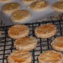 Biscoitos salgados de parmesão