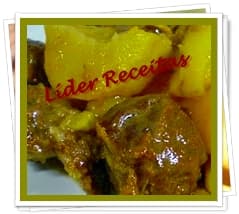 Ponta de Peito Acebolada com Batatas na Pressão