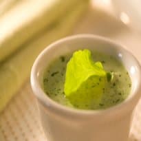 Pesto de rúcula com creme de leite