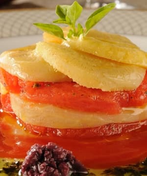 Mil Folhas de Alcachofra com Tomate Confit