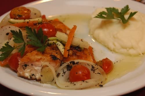 Salmão ao Forno com Legumes