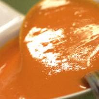 Molho de chocolate branco com urucum