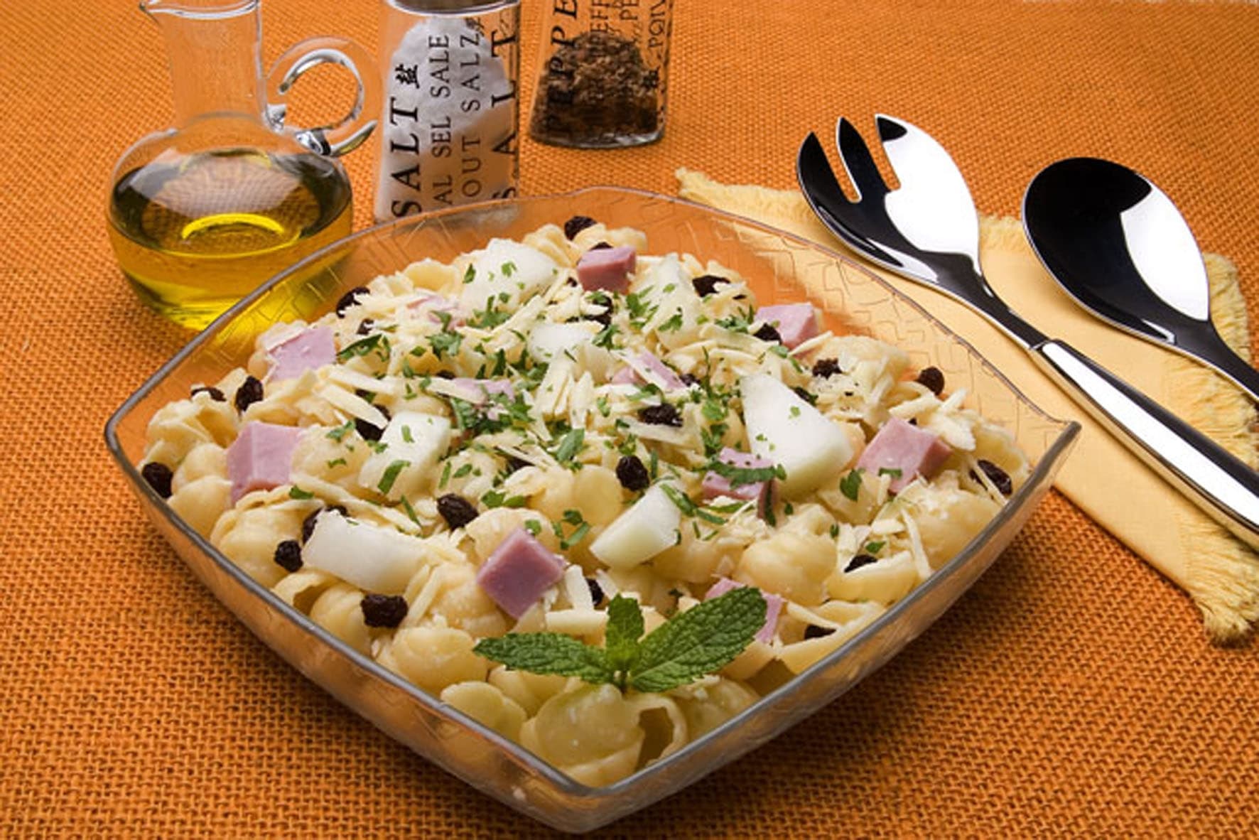 Salada de Gnocchi com Melão e Presunto