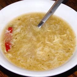 Sopa chinesa de ovo