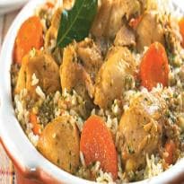 Arroz com Frango Caipira