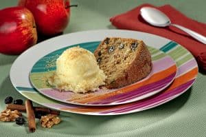 Bolo de Casca de Maçã com Biscoito