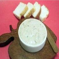 Patê de Fìgado de Frango com Picles