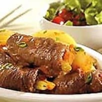 Bife a rolê com molho