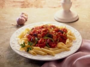 Penne com tomates cereja