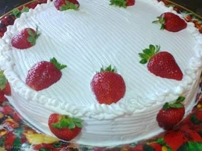 Bolo de Morango para Aniversário