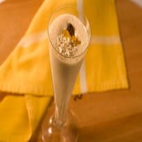 Frappé de leite com laranja e banana