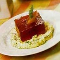 Gelatina de hibisco com salmão