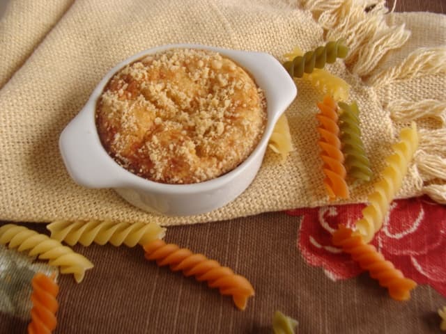 Suflê de Macarrão com Queijos