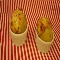 Minibatata recheada com creme de siri