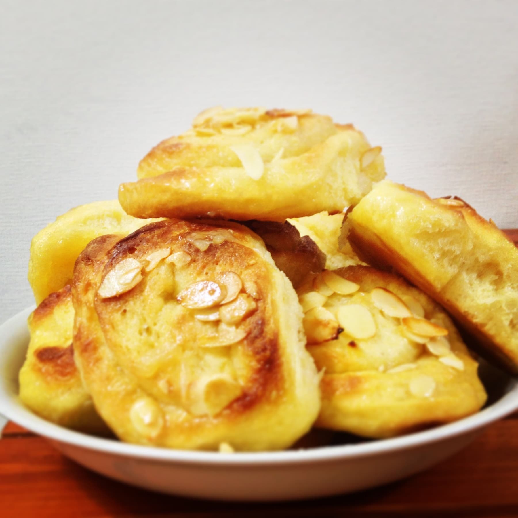 Rosquinhas de mel e amêndoas