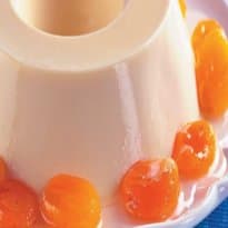 Manjar com Calda de Damasco