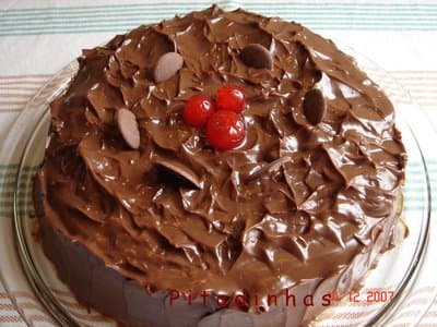 Bolo Cremoso de Chocolate