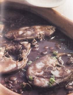 Tainha cozida no feijão