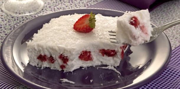 Maria mole com morango