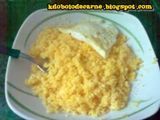 Cuscuz amarelo nordestino