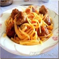 Espaguete com Almôndegas de Atum