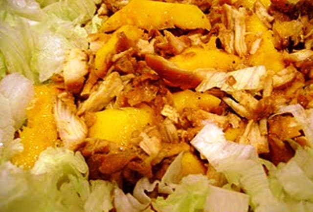 Salada de Frango com Manga