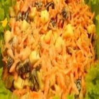 Salada refrescante com frutas