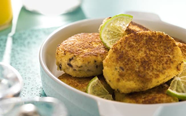 Bolinho de peixe com batata
