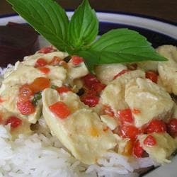 Frango com creme de manjericão