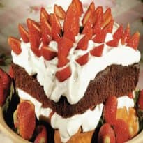 Bolo Bicolor de Morango