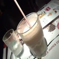 Suco de banana e gergelim