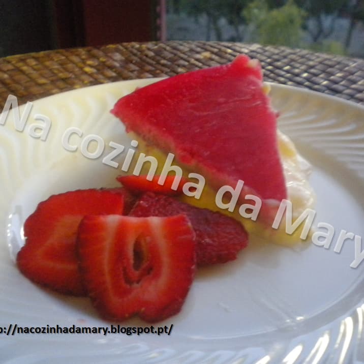 Delícia de Morango com chantilly