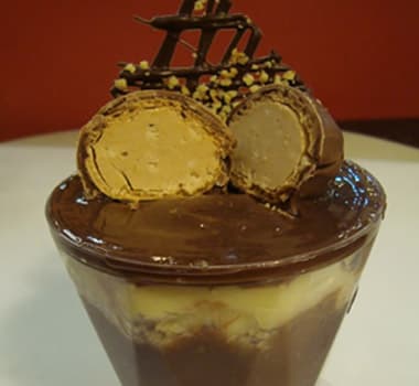 Mousse Brigadeiro com Bombom