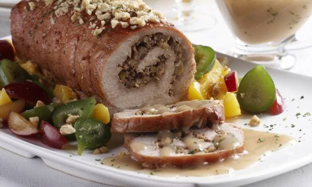 Lombo Recheado com Maçã Verde e Ameixa