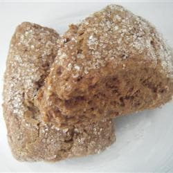 Scones de abóbora e uva passa