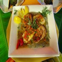 Moqueca azul-marinho com banana