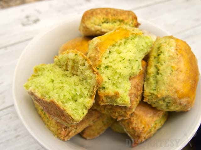 Quadradinho de Espinafre e Parmesão