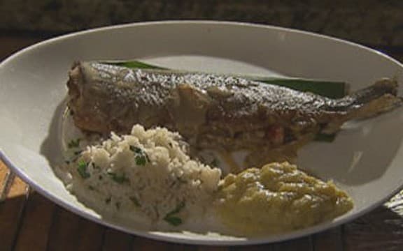 Truta com purê de banana