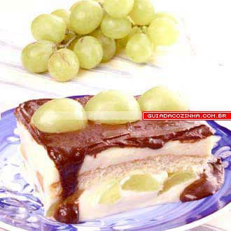 Pavê de Uva com Chocolate