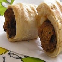 Mini Rolos de Carne Folhados