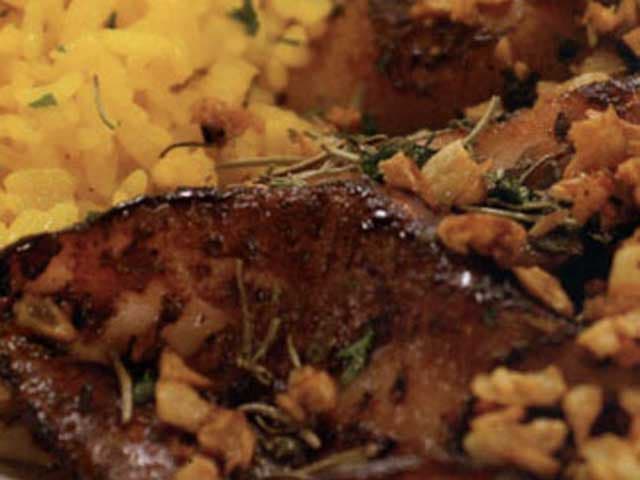 Lulas grelhadas às finas ervas