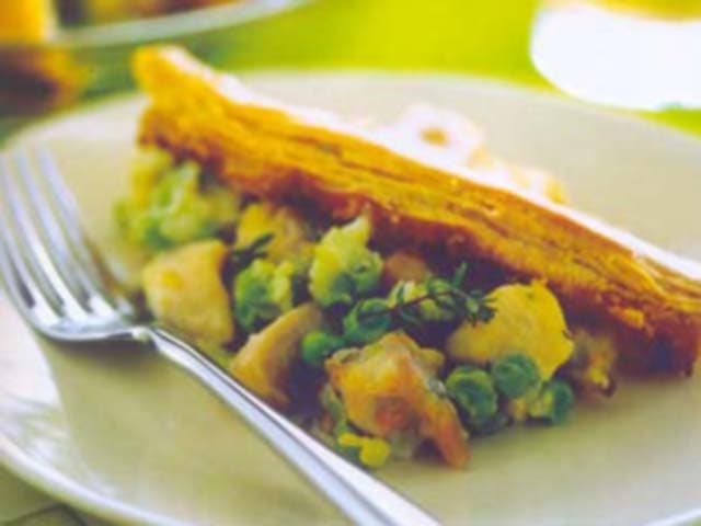 Torta de frango com ervilhas